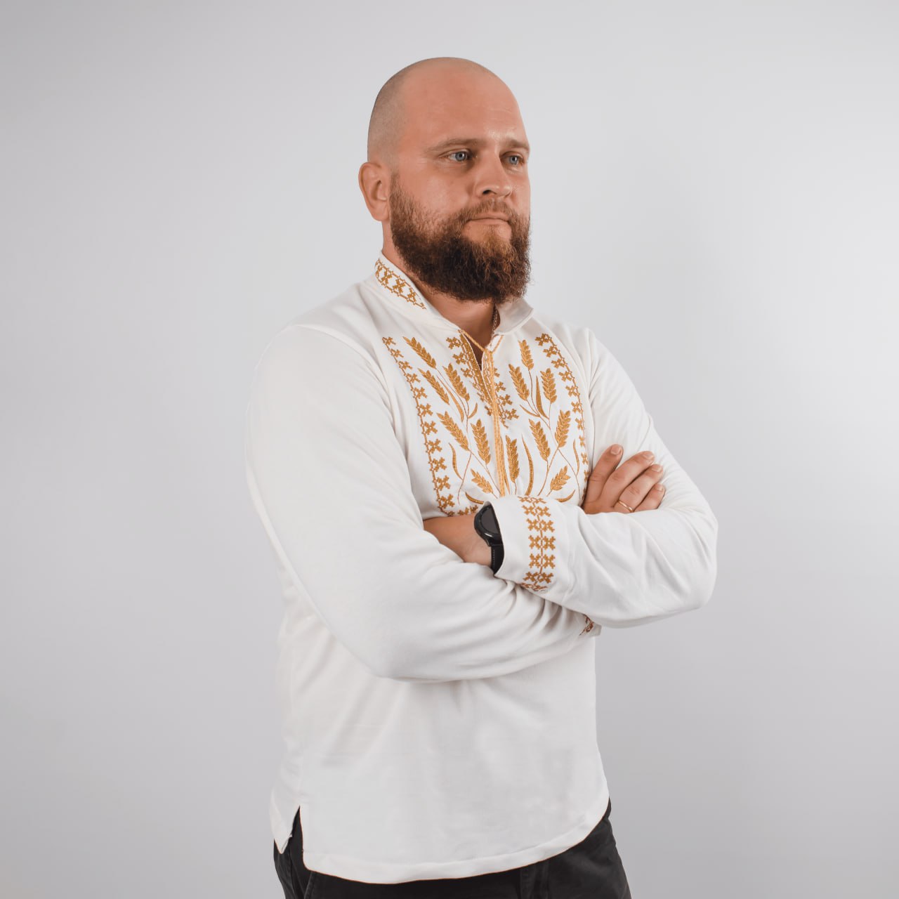 Чоловіча вишиванка "Колоски", білого кольору